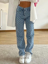 Vaqueros boyfriend de tiro alto con diseño deshilachado en toda la prenda, de color azul vintage