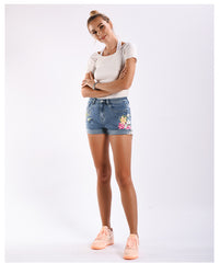 Shorts vaqueros con estampado de flores vintage