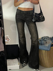 Dunkle Vintage-Jeans mit niedriger Taille und Spleiß-Schlag