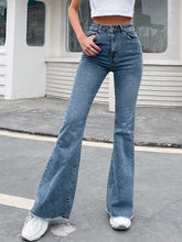 Vaqueros acampanados elásticos de cintura alta lavados en azul vintage