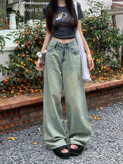 Vaqueros vintage de pierna ancha con diseño de mariposa y diamantes