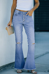 Himmelblaue High Rise-Jeans im Used-Look mit Schlaghose