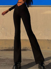 Schlaghose mit V-Ausschnitt und Schnürung