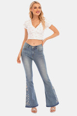 Jeans mit weitem Bein und Blumenstickerei in voller Größe