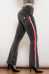 Vaqueros bootcut con rayas laterales
