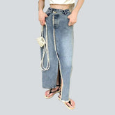 Jeansrock mit Schlitz und asymmetrischem Saum