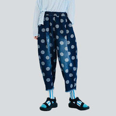 Pantalones vaqueros holgados con burbujas