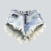 Gebleichte Distressed-Jeansshorts