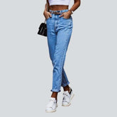 Lässige Damen Mom Fit Jeans