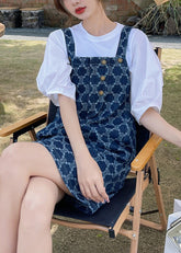 Edles blaues Patchwork-Jeanskleid mit Knöpfen