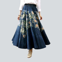 Falda vaquera con estampado de flores de colores