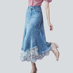 Jeansrock mit Spitzenstickerei