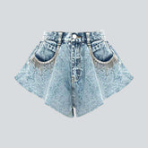Ausgestellte Jeansshorts mit weitem Bein