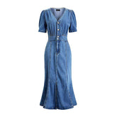 Langes Jeanskleid mit Schößchen