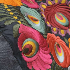 Chaqueta vaquera bordada para mujer