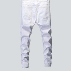 Vaqueros blancos elásticos y cómodos