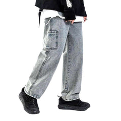 Vaqueros con amplio bolsillo lateral