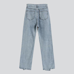 Vaqueros rectos de mujer con dobladillo abierto