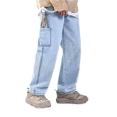 Vaqueros con amplio bolsillo lateral