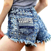 Distressed-Jeansshorts mit Metallverzierung