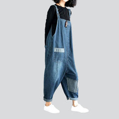 Jeans-Jumpsuit mit geflicktem Bein für Damen