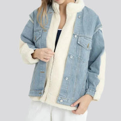 Chaqueta vaquera sherpa con lavado claro para mujer