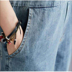 Mono vaquero con bolsillo trasero grabado