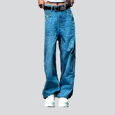 High-Waist-Jeans im 90er-Jahre-Stil für Damen