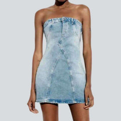 Vestido vaquero vintage ligero sin tirantes