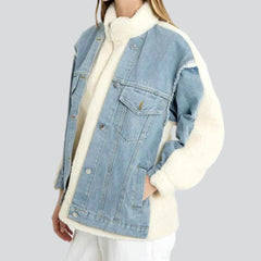 Chaqueta vaquera sherpa con lavado claro para mujer
