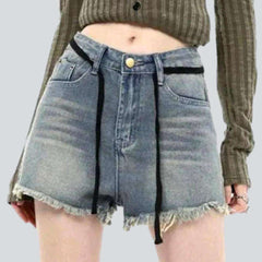 Lockere Vintage-Jeansshorts im Distressed-Look