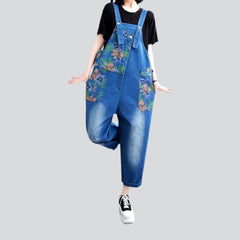Jumpsuit aus bemalten Jeans in mittlerer Waschung