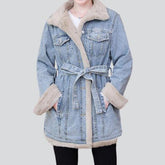 Mini-Jeansmantel mit Pelz