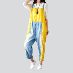 Denim-Overall aus Stoff in verschiedenen Farben