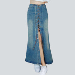 Langer Jeansrock mit Kordelzug und Schlitz