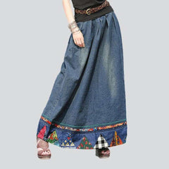 Langer Jeansrock mit besticktem Rand