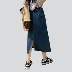 Langer Jeansrock mit aufgesetzten Taschen