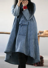 Plus Size Denim Blaues Kleid mit U-Ausschnitt und großem Saum in mittlerer Länge