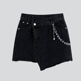 Asymmetrischer Denim-Skort mit offenem Saum