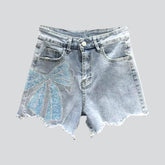 Jeansshorts mit Schleife und Strass