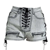 Jeansshorts mit Kordelzug und Stickerei