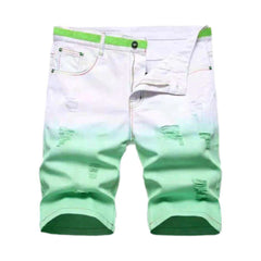 Zerrissene Jeansshorts in Kontrastfarbe