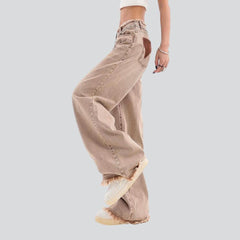 Vaqueros holgados de mujer color arena