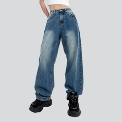 Vaqueros holgados de lavado medio estilo streetwear