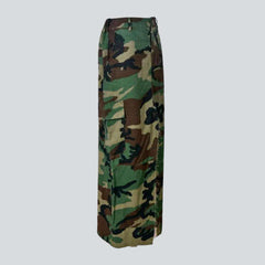 Falda vaquera larga con estampado de camuflaje