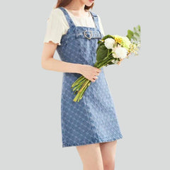 Minivestido vaquero con bordado de adornos