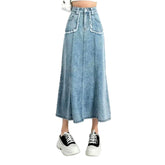 Langer Jeansrock mit aufgesetzten Taschen