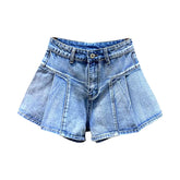 Pleated legs color denim shorts