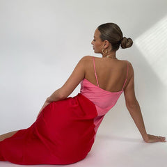 Strawberry Fields – Midikleid aus Satin mit diagonalem Einsatz