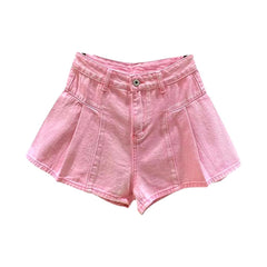 Pantalones cortos de mezclilla de color con piernas plisadas